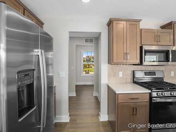 5th image of 8260 Placid Waters Dr #143