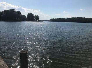 307 Robinson Rd, Mooresville, NC 28117