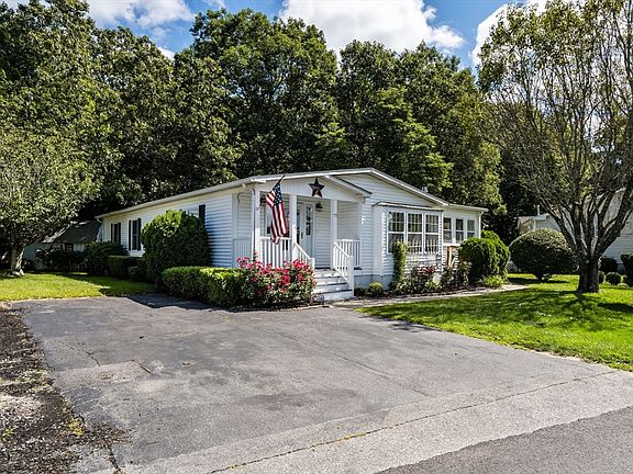 2nd image of 77 Leisurewoods Dr