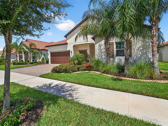 4th image of 17317 Scuba Crest St #1
