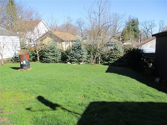 3rd image of 1345 Arnold Ave