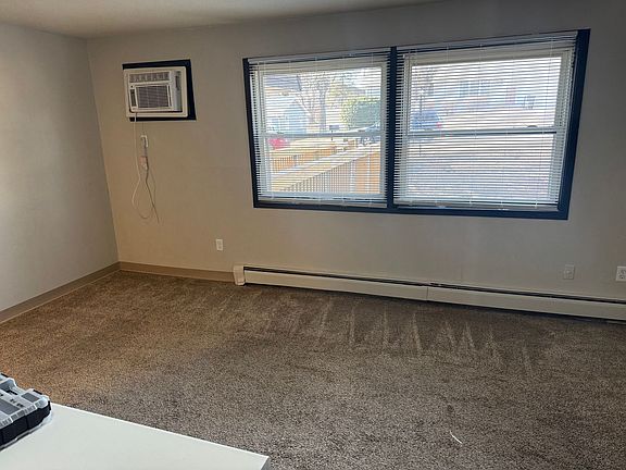 2nd image of 4221 SE 13th St APT 20