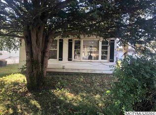 427 25th St SW, Mason City, IA 50401