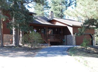 3310 Hummingbird Ct, Running Springs, CA 92382