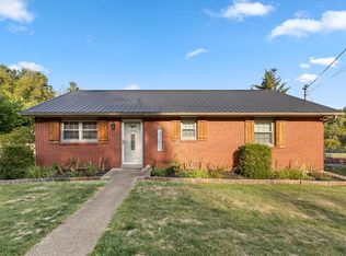 6 Chestnut Ln, Wheeling, WV 26003