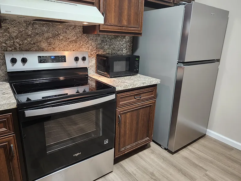209 Devon Dr — Photo 5