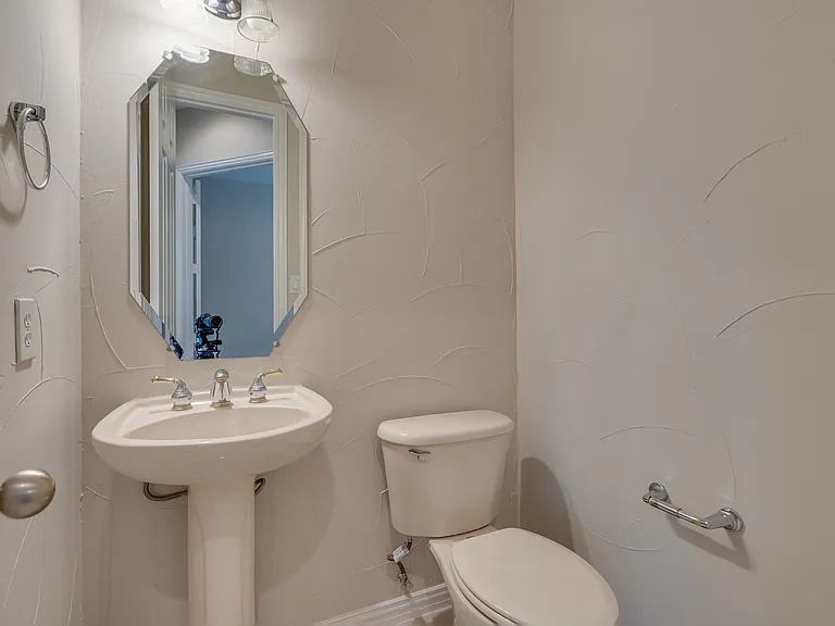 2746 Nightwind Ct — Photo 3