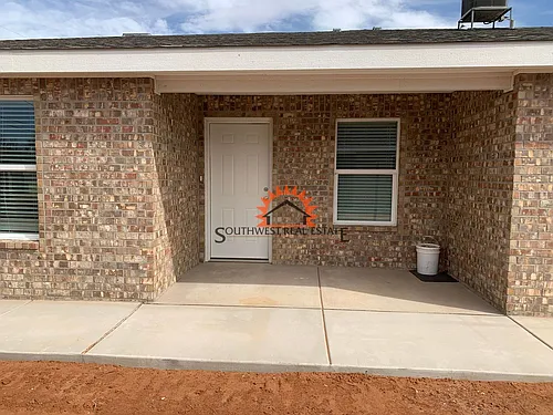 1208 W. Manana Blvd. Photo 1