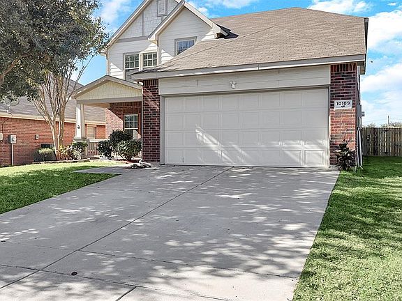 2nd image of 10109 Fox Hill Dr