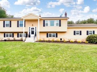 8 E Acres Dr, Hamilton, NJ 08620