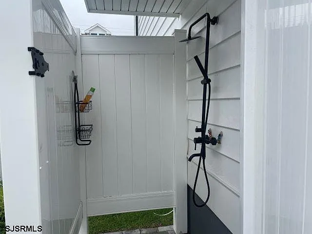 103 N Monroe Ave — Photo 31