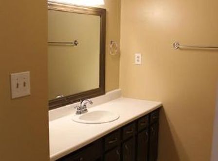 2nd image of 100 David Dr APT E5
