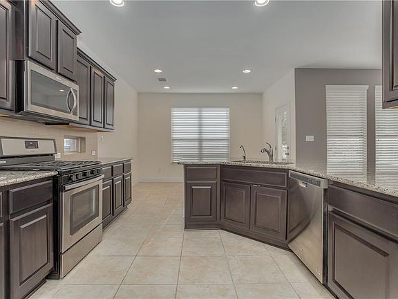 3rd image of 3651 Sandy Brook Dr Unit 200