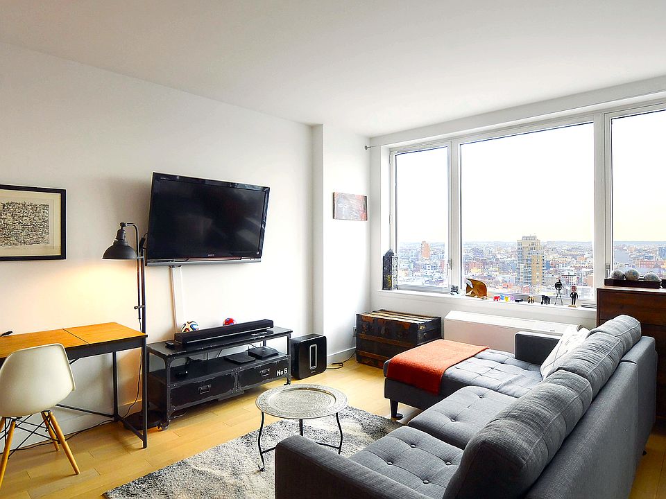 1st image of 22 N 6th St APT 22I