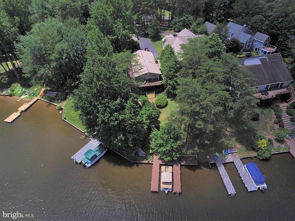 lakeview of dock & home