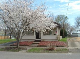86 Pine St, Gallipolis, OH 45631