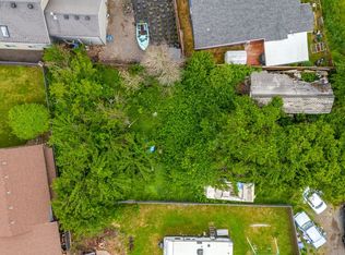 617 E Main St, Molalla, OR 97038