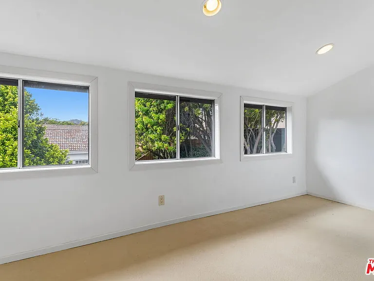 17265 Avenida De La Herradura — Photo 36
