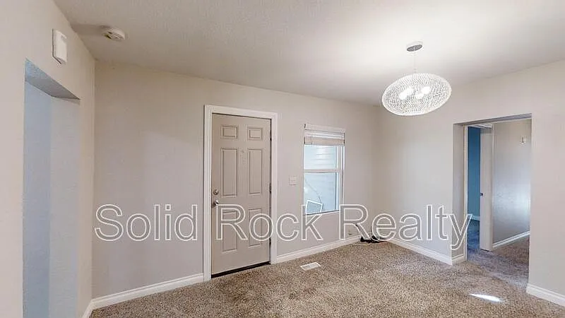 2 bed, 1.0 bath, 750 sqft, $1,350 — Photo 4