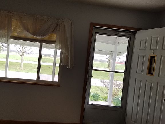 Living room hardwood floors 