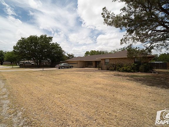 3rd image of 105 Honeysuckle Ave