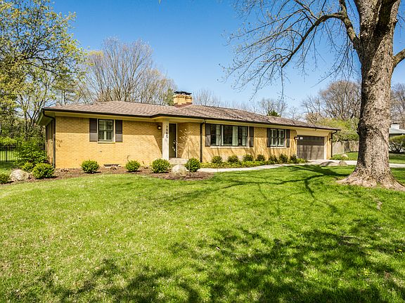 3rd image of 7980 Meadowbrook Dr