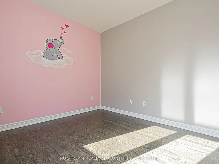194 Paradelle Dr — Photo 43