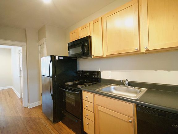2nd image of 1014 Oakview Pl #335dvk4vf