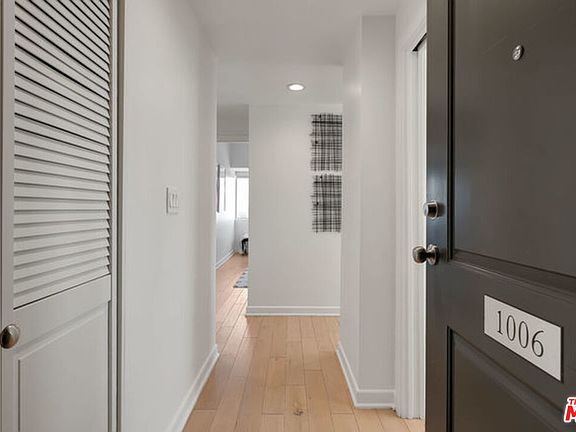 2nd image of 1155 N La Cienega Blvd APT 1006