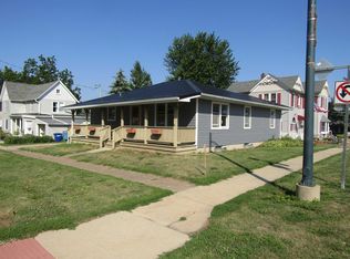 102 W Watson St, Garnavillo, IA 52049