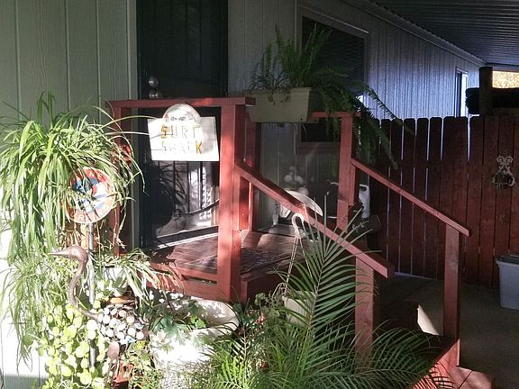 2nd image of 752 S Rose Ave