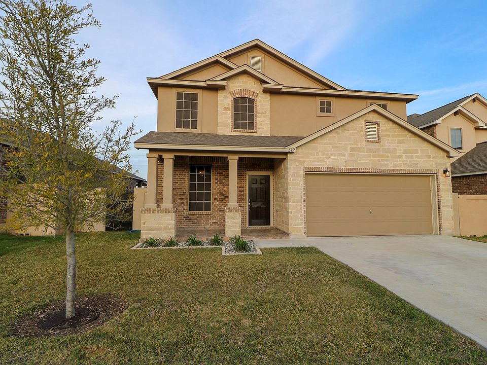 1st image of 319 Silver Leaf Oak Dr