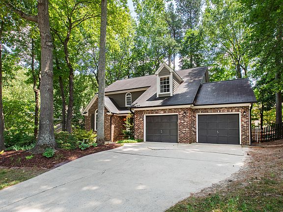 2nd image of 1006 Napa Pl
