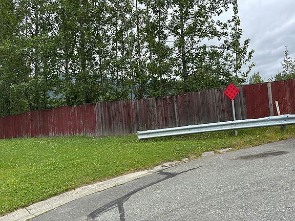 4th image of 18323 Gavin Cir