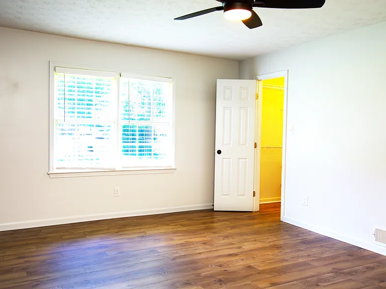 48 Stone Valley Dr SW — Photo 13
