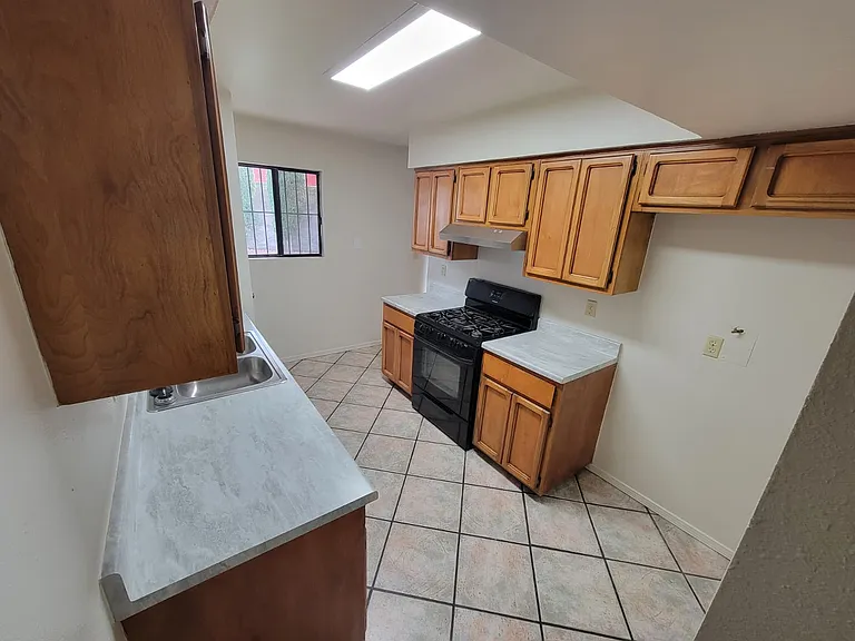 1511 Vanderbilt Dr #1511 — Photo 8