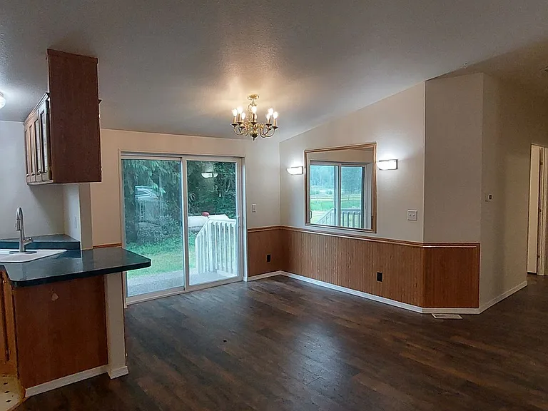 6740 Greystone Ln — Photo 5