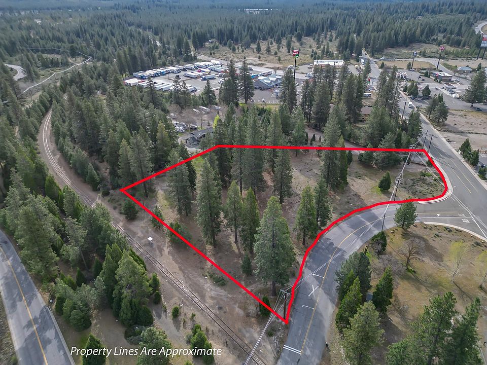 1st image of Black Butte Dr