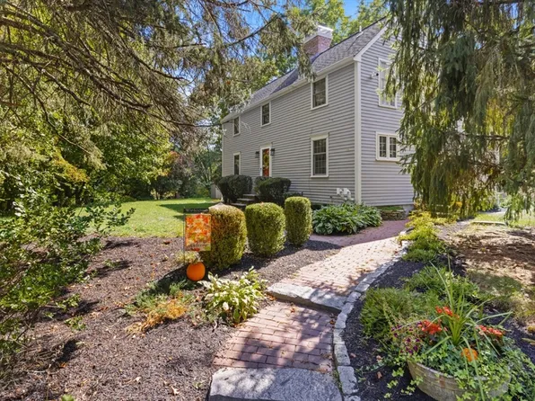34 Kenney Rd, Middleton, MA 01949