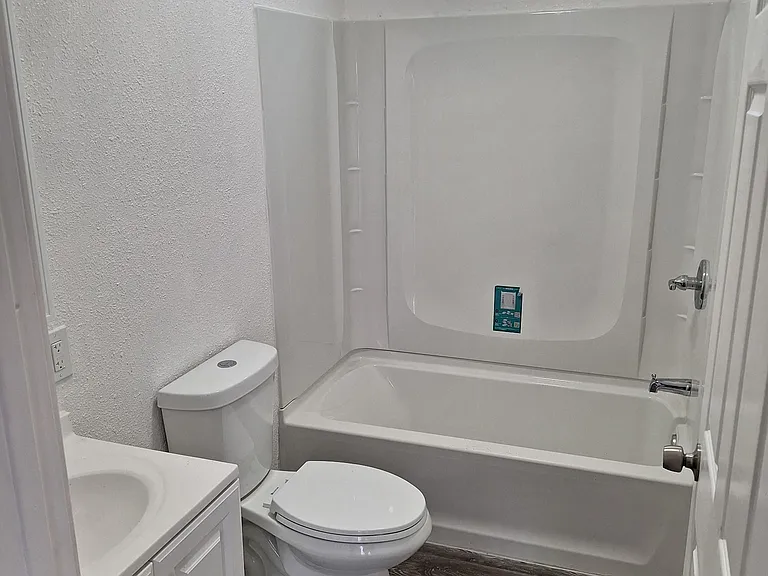 1302 Avenue 392 #10 — Photo 3
