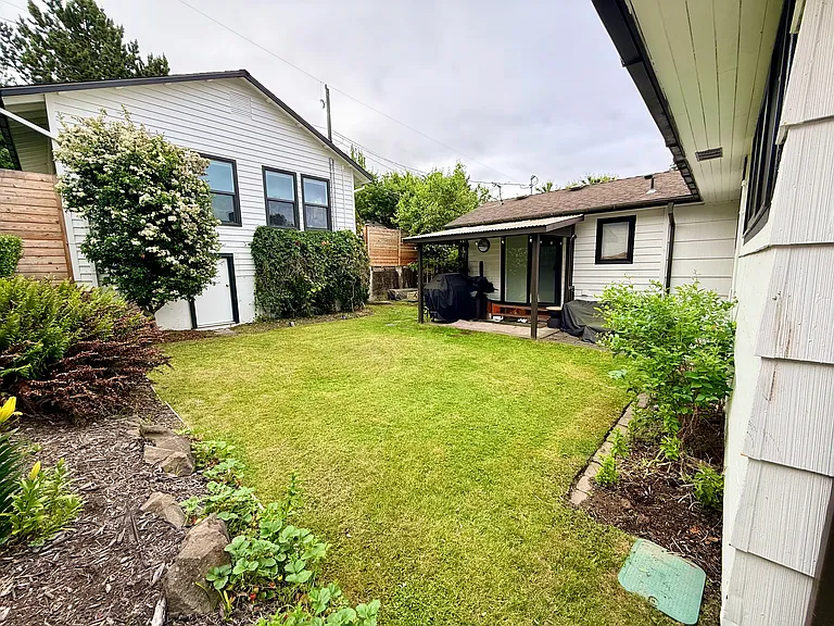 4146 46th Ave SW — Photo 48