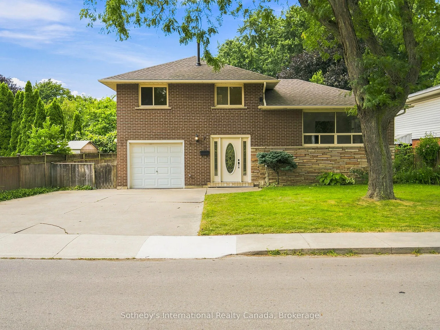 3 bed, $3,200 — Photo 2
