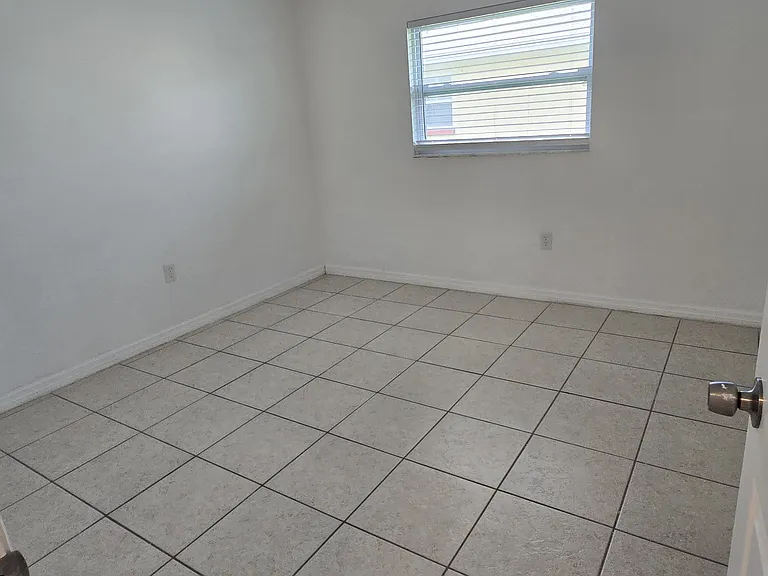 4942 Ilener St — Photo 7