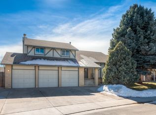 10828 E Maplewood Dr, Englewood, CO 80111