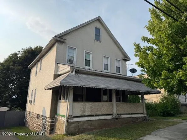 906 Crown Ave, Scranton, PA 18505