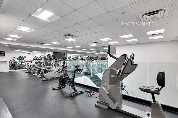 Sold by Engel & Völkers New York City | media 6