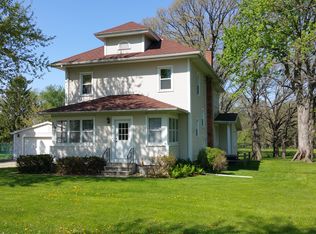 210 6th St NE, Rockford, IA 50468