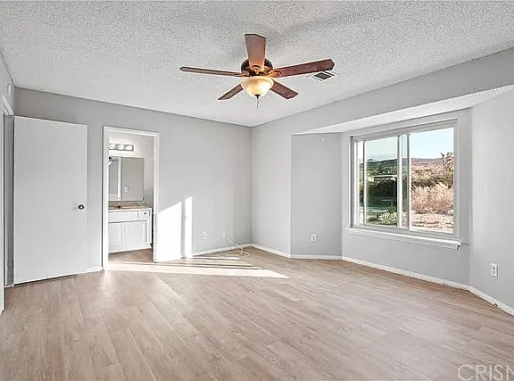 13510 E Avenue W11 — Photo 4