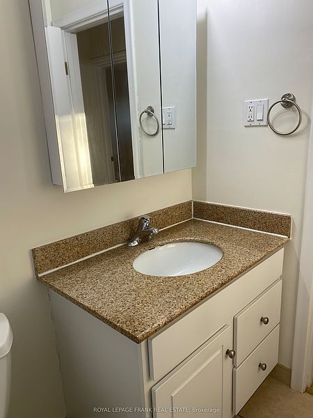 Peterborough House for rent - 3 Bedrooms — photo 14