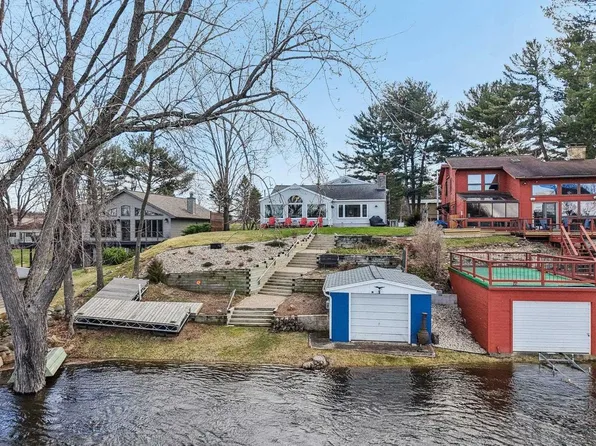 W10126 Schiefelbein Road, Poynette, WI 53955